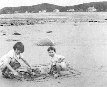 Playing on Braystones beach, c1936; picture supplied by Tom Dalzell