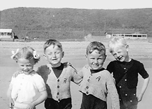 Janet, Richard, Allan and Derek, about 1946
