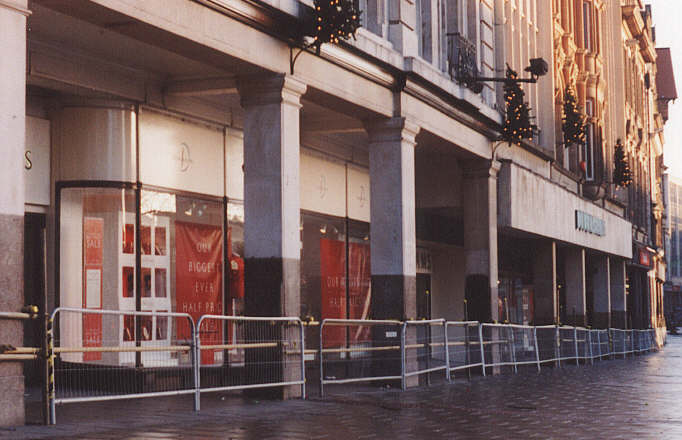 Crush, what crush? Long Row (A14)