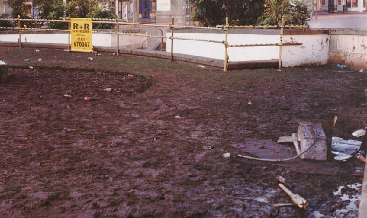 It had been a tough night for the lawns (A26)